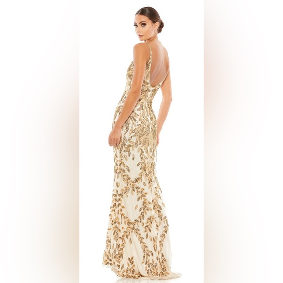 NWT Mac Duggal Style 5107 Plunging Neckline Sequins Gown Dress Gold Nude Size 10 - Picture 15 of 15